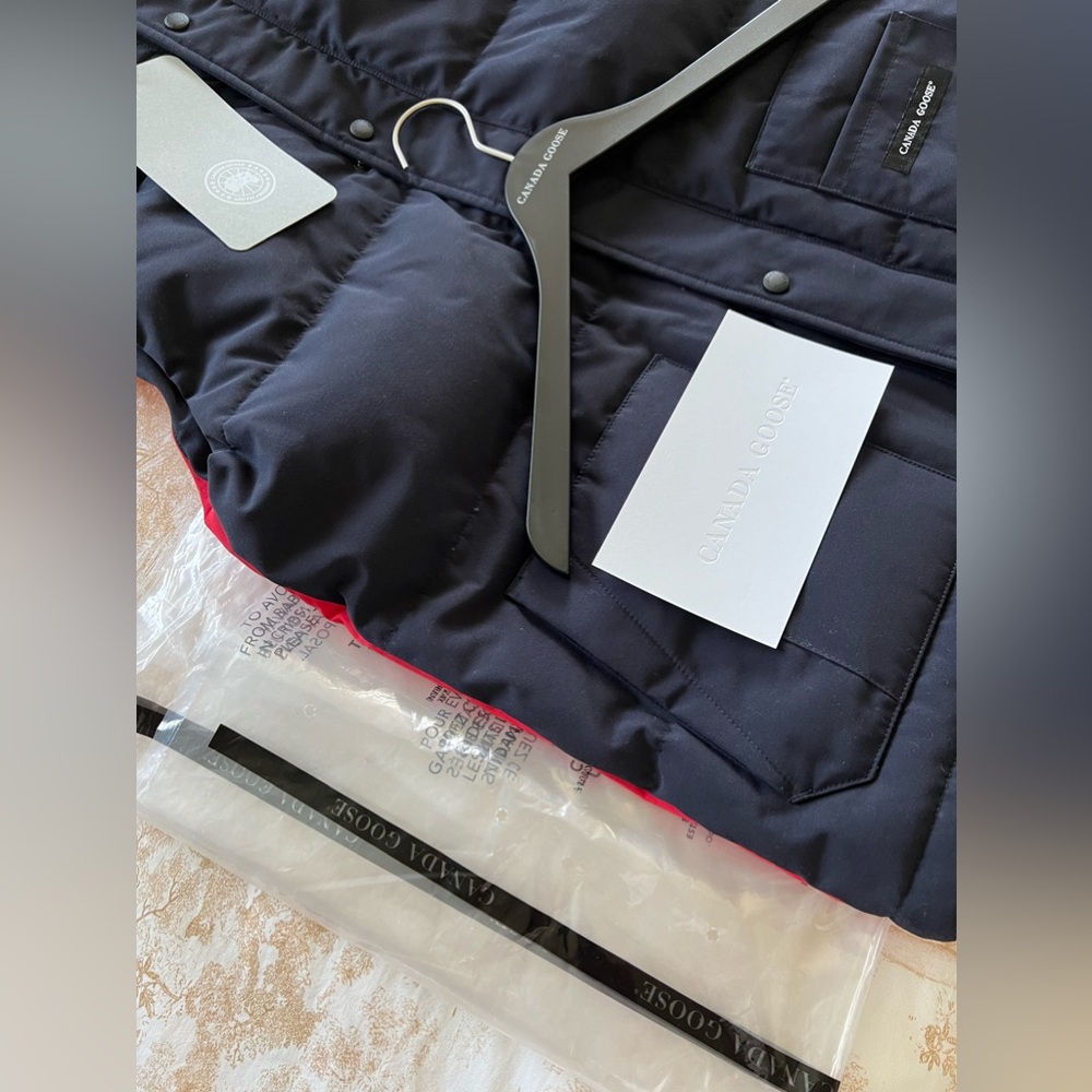 Canada Goose Men's Regeneration Freestyle Down Vest Limited Edition - Picture 7 of 14
